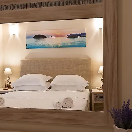 Emerald Villa *